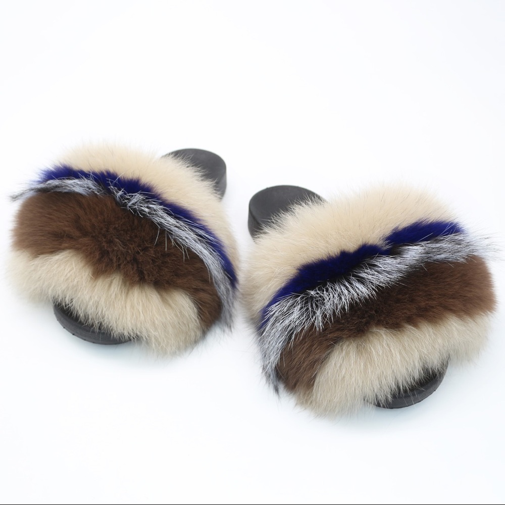 Kandy fox fur slides